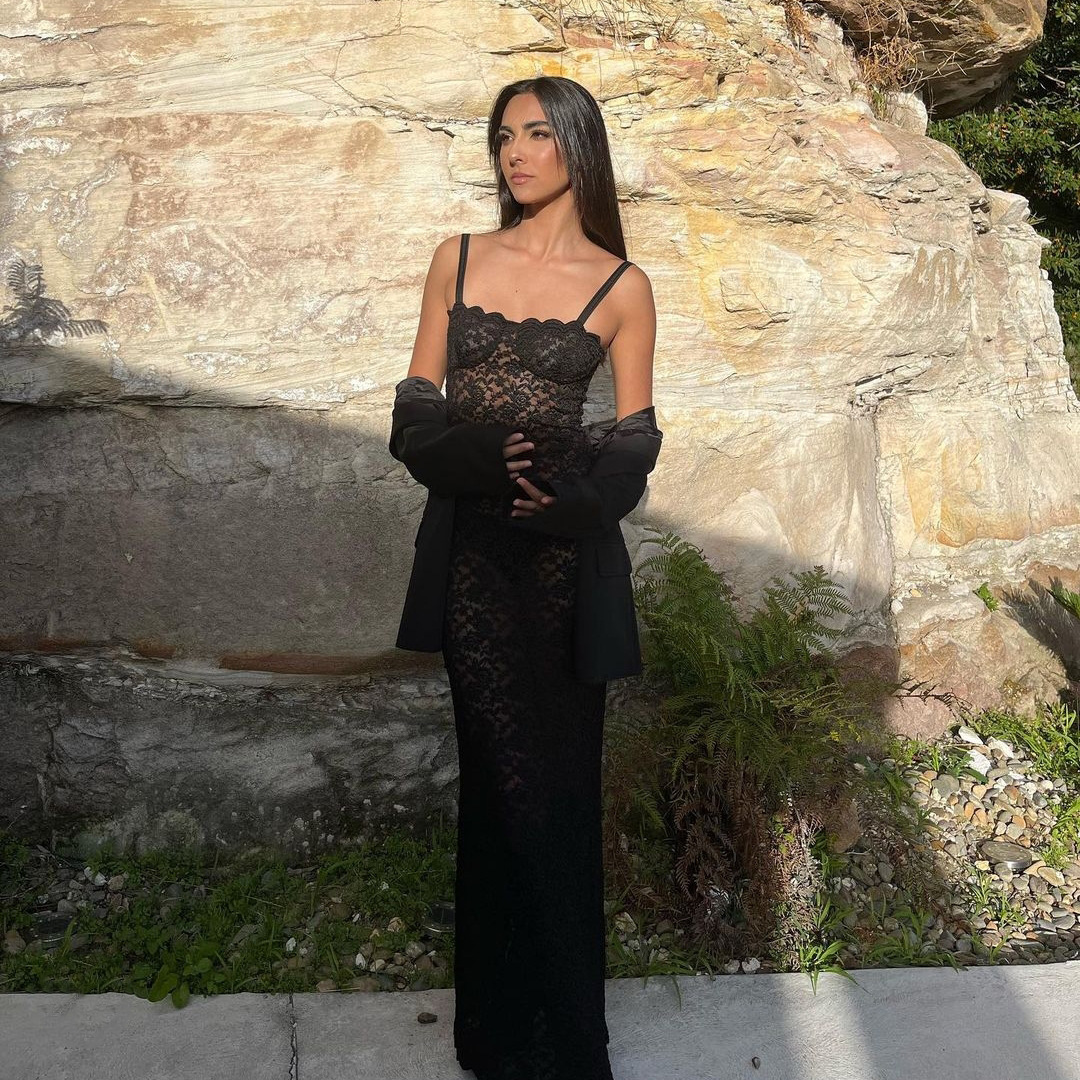 OM- 2024 New European and American Summer Women's Fashion Off-the-Shoulder Sexy See-Through Lace Fitted Dress